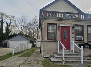 136 5th Ave, Bay Shore, NY 11706