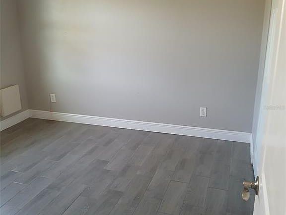 4th image of 38939 North Ave #2