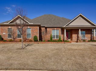 100 Natures View Ln SW, Huntsville, AL 35824