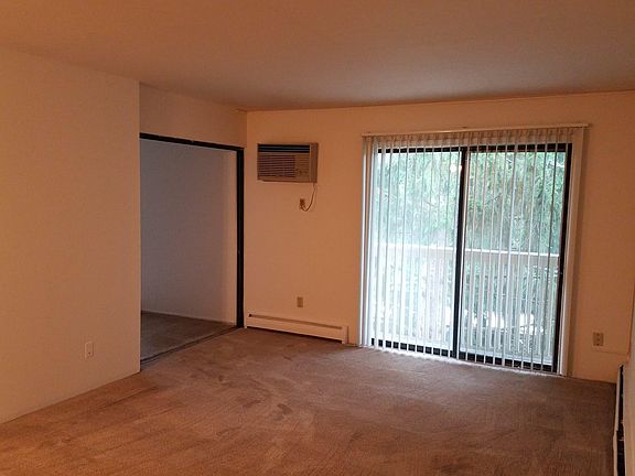 2nd image of 1750 Nemoke Trl APT 11