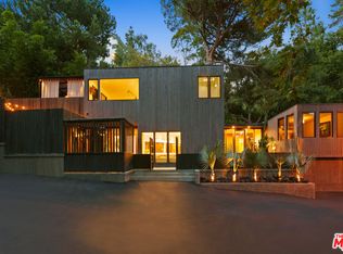 10072 Westwanda Dr, Beverly Hills, CA 90210
