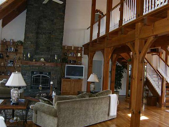 4th image of 2031 Lake Vista Ct