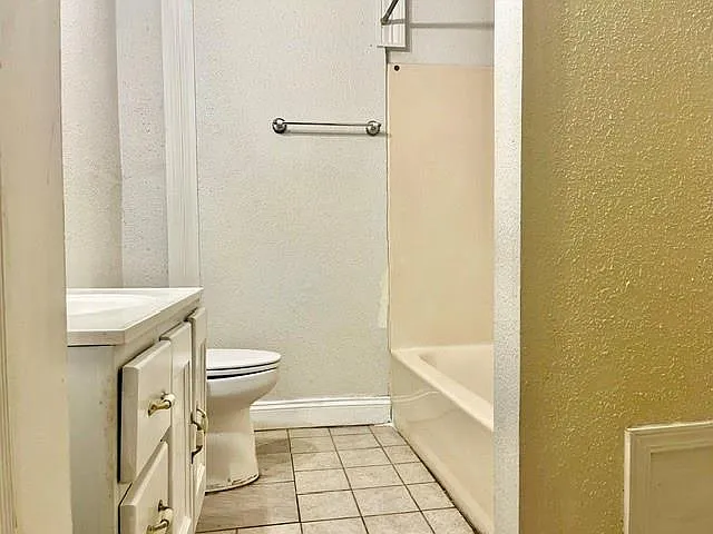 1715 Jackson Ave #B — Photo 13