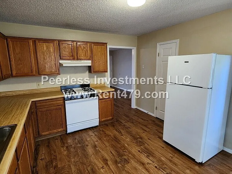 505 4th Ave SW — Photo 5
