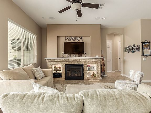 4th image of 1149 W Beech Tree Ave