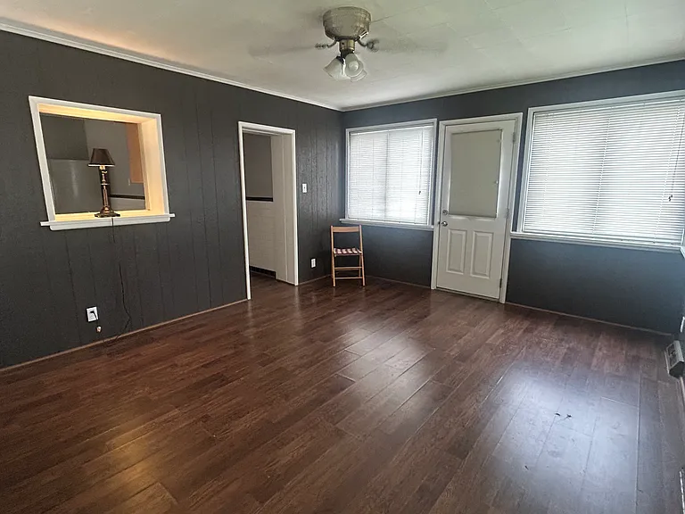 All Seasons Room