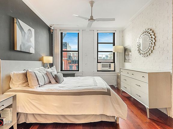 4th image of 241 E 7th St APT 5A