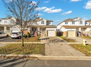 332 Swindells St, Clarington, ON L1C 5G9