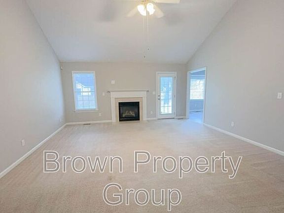 3rd image of 3426 Broomsgrove Dr