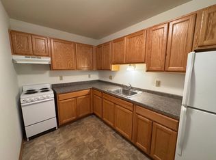 121 Colonial Dr #202, Horicon, WI 53032