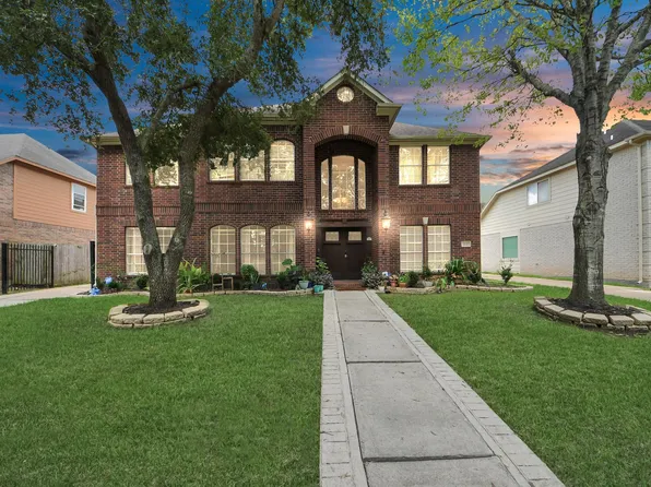 922 Bayhill Dr, Sugar Land, TX 77479