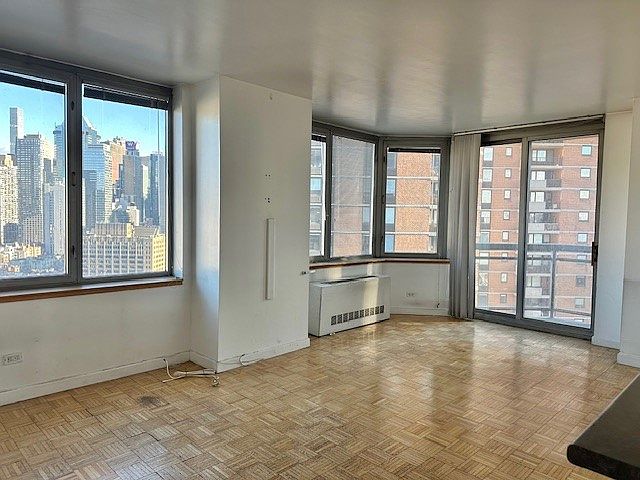 1st image of 500 W 43rd St APT 26E