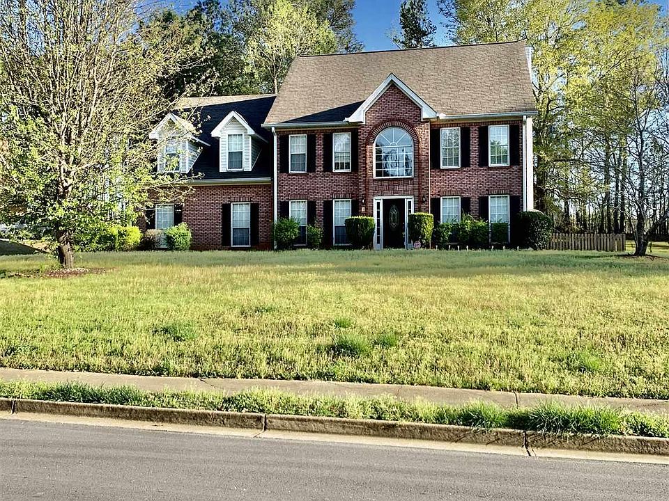 1st image of 745 Lynn Milam Ln