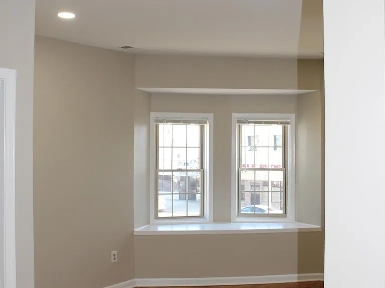 11667 Joseph Campau St #7 — Photo 7