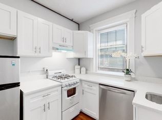 35 Queensberry St APT 20, Boston, MA 02215