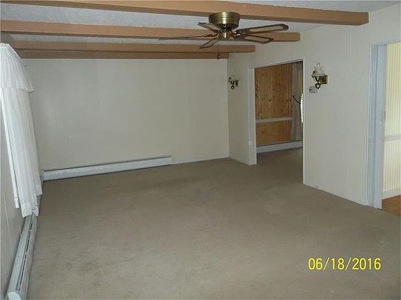 3rd image of 122 Naponic Ln
