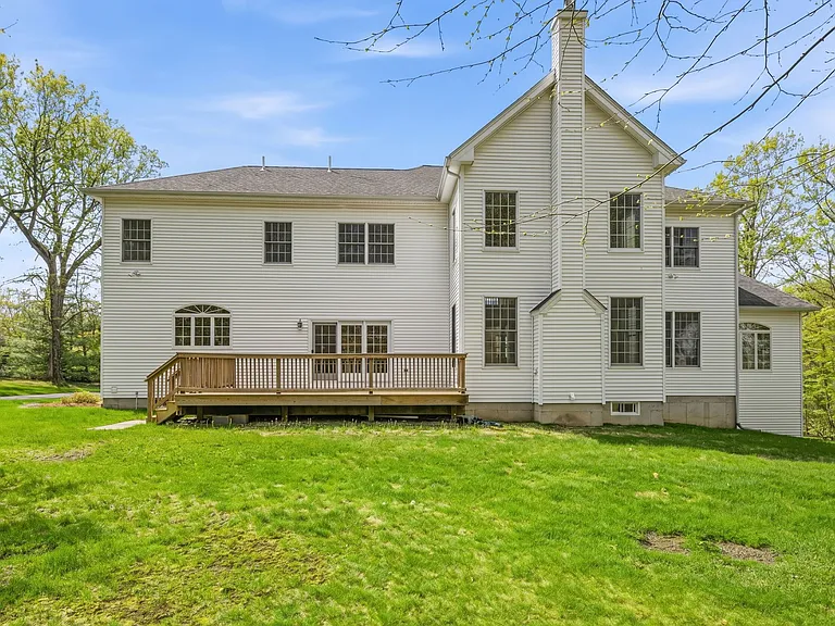 9 Overlook Rd — Photo 32