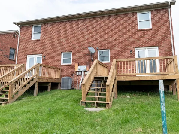 202 S Keeneland Dr, Richmond, KY 40475