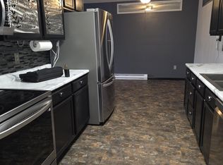 100 7th St NW, Beulah, ND 58523