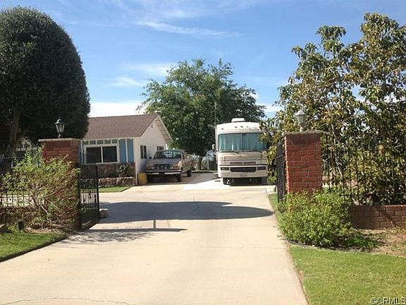 3rd image of 4138 Mount Rushmore Dr