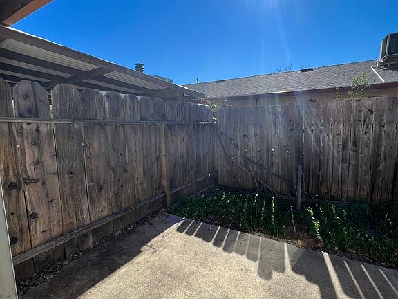 5th image of 5576 Mountain View Dr #1-4