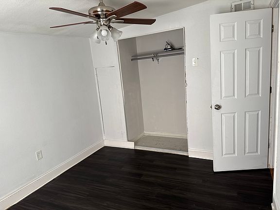 5th image of 207 S J St