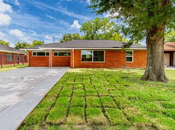 2730 Knotty Oaks Trl, Houston, TX 77045
