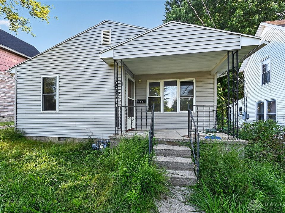1st image of 320 Muntz St