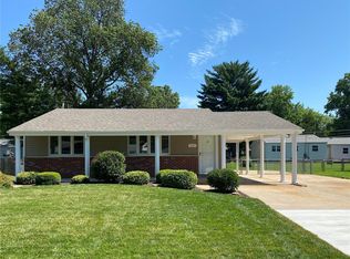 11065 Alan Shepard Dr, Maryland Heights, MO 63043