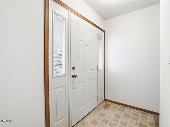 4th image of 8 Harwood Ln