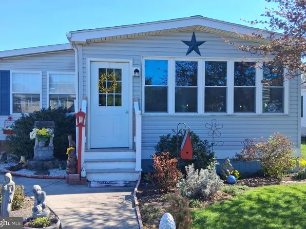 188 W Cedar St, Palmyra, PA 17078