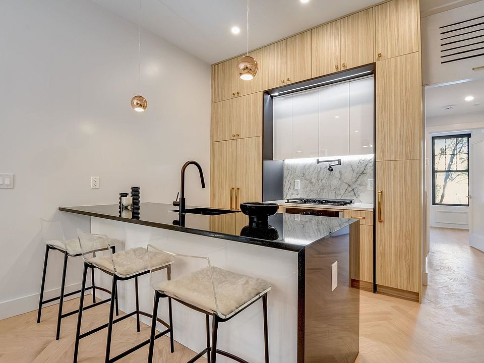 1st image of 278 Pacific Ave #1
