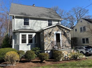 85 Valleywood Rd, Cos Cob, CT 06807
