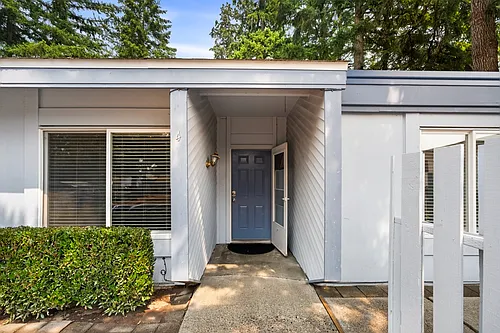 4308 NE Sunset Blvd #U4 Photo 1