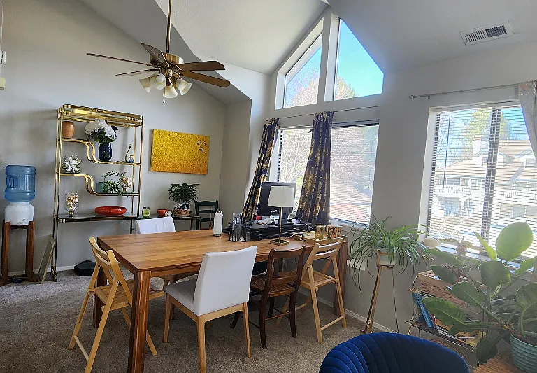 984 E Riverpark Ln — Photo 2