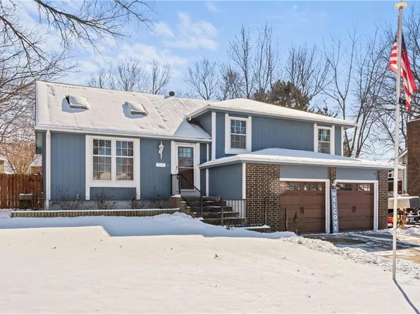 517 E 126th Ter, Olathe, KS 66061