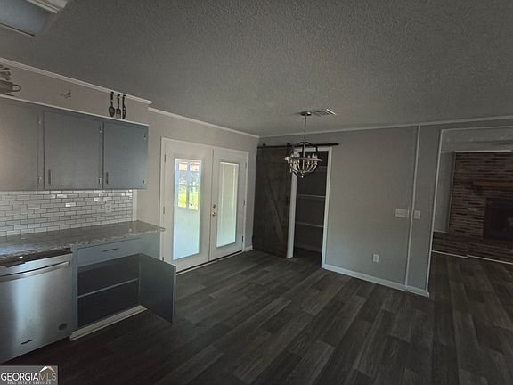 4th image of 137 Weldon Way