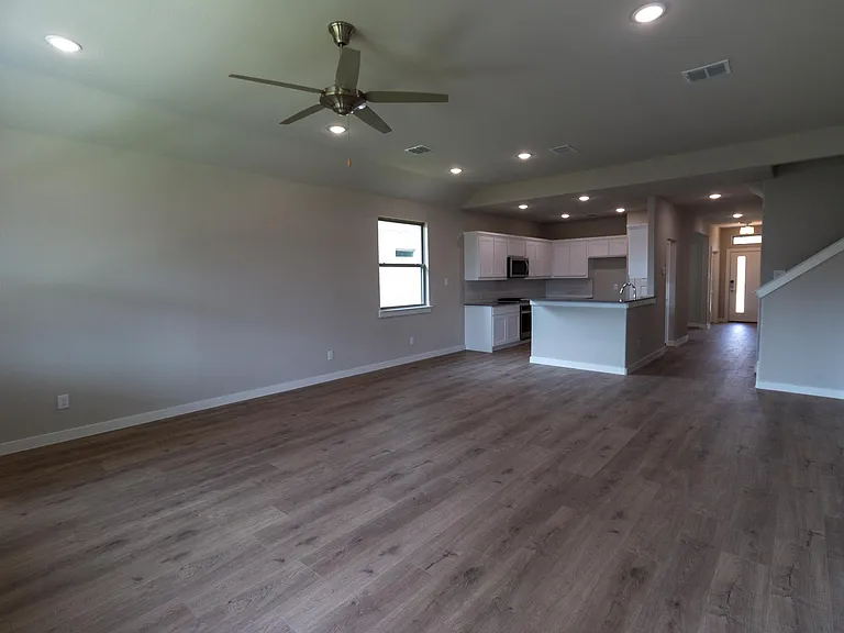 1140 Enchanted Rock Ln — Photo 11