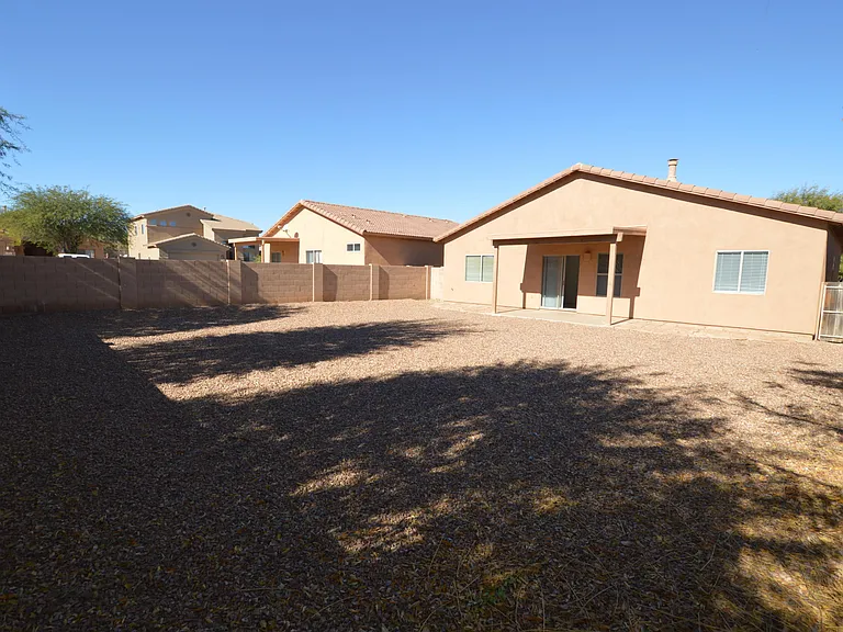 312 E Calle Cerita — Photo 10
