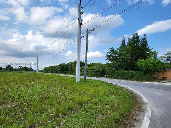 2nd image of 194 Bush Dr
