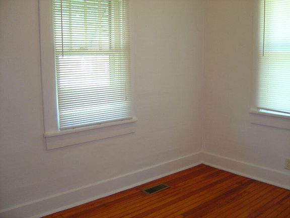 4th image of 1012 W Hamilton Street