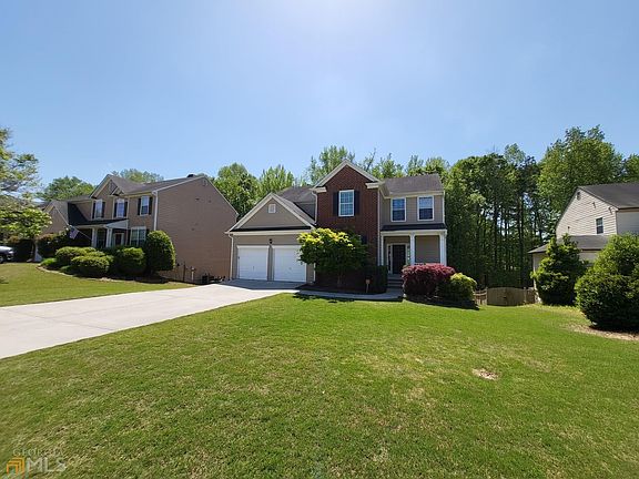 2nd image of 709 Pine Grove Circle