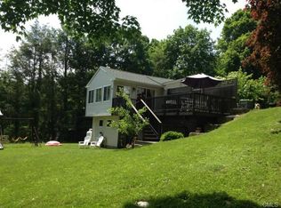 126 Hoyts Hl, Bethel, CT 06801
