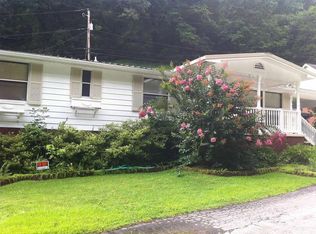 98 Ratliff Rd, Pikeville, KY 41501