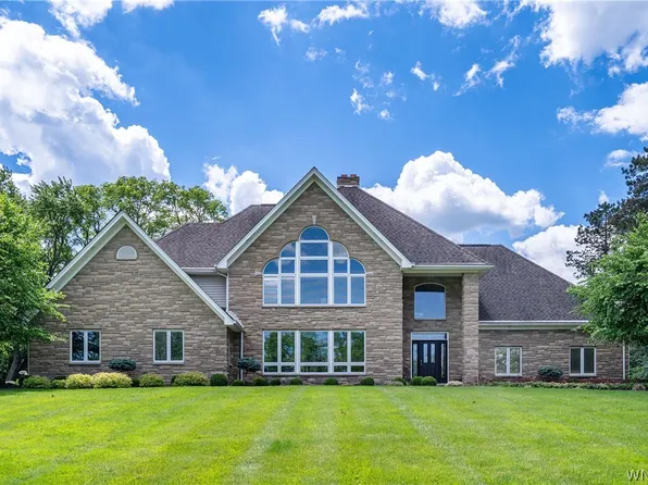 7845 Jewett Holmwood Rd, Orchard Park, NY 14127