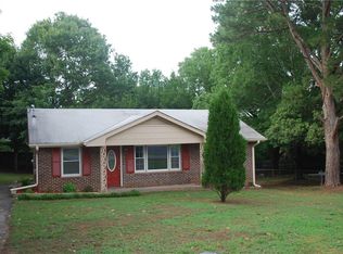 267 Springdale Dr, Winder, GA 30680