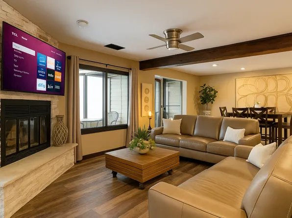 31 Falls Dr #2A, Lake Ozark, MO 65049