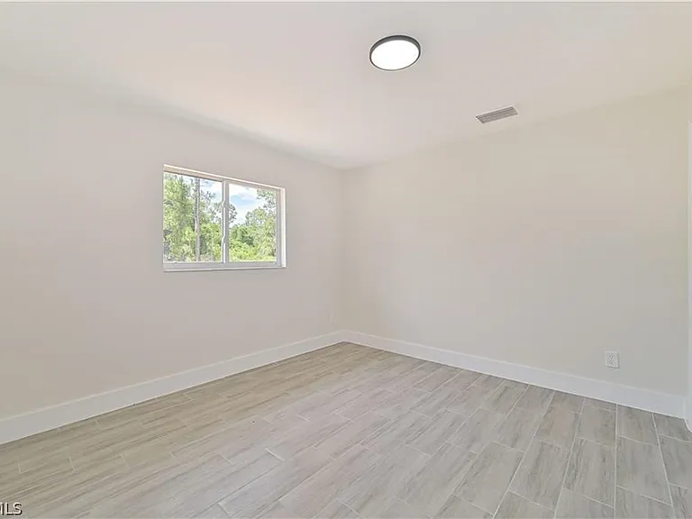 4735 28th St SW — Photo 15