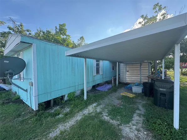 315 S Kennedy St, Penelope, TX 76676