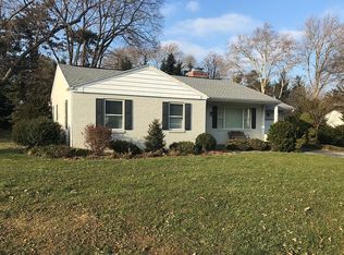 355 Hillside Ln, York, PA 17403